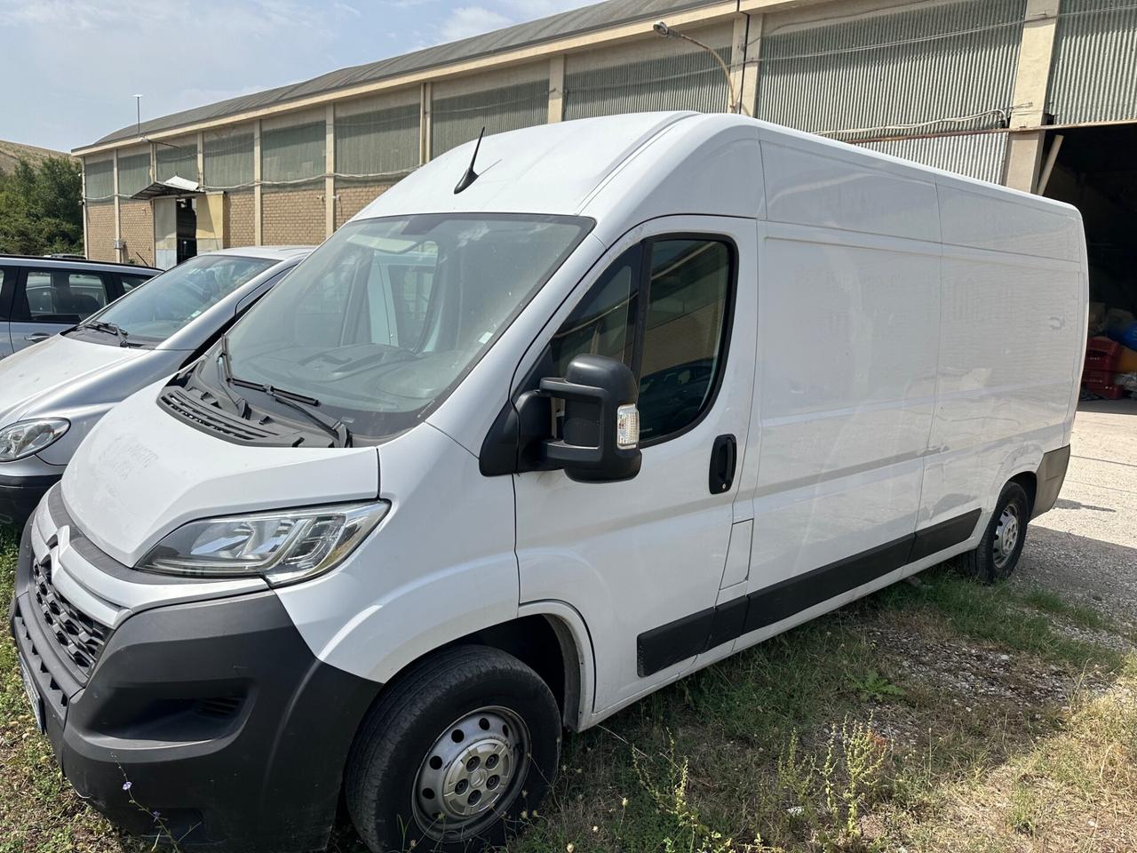 Citroen Jumper L3H2 2.2 Diesel Euro 6d BluHdi 2022