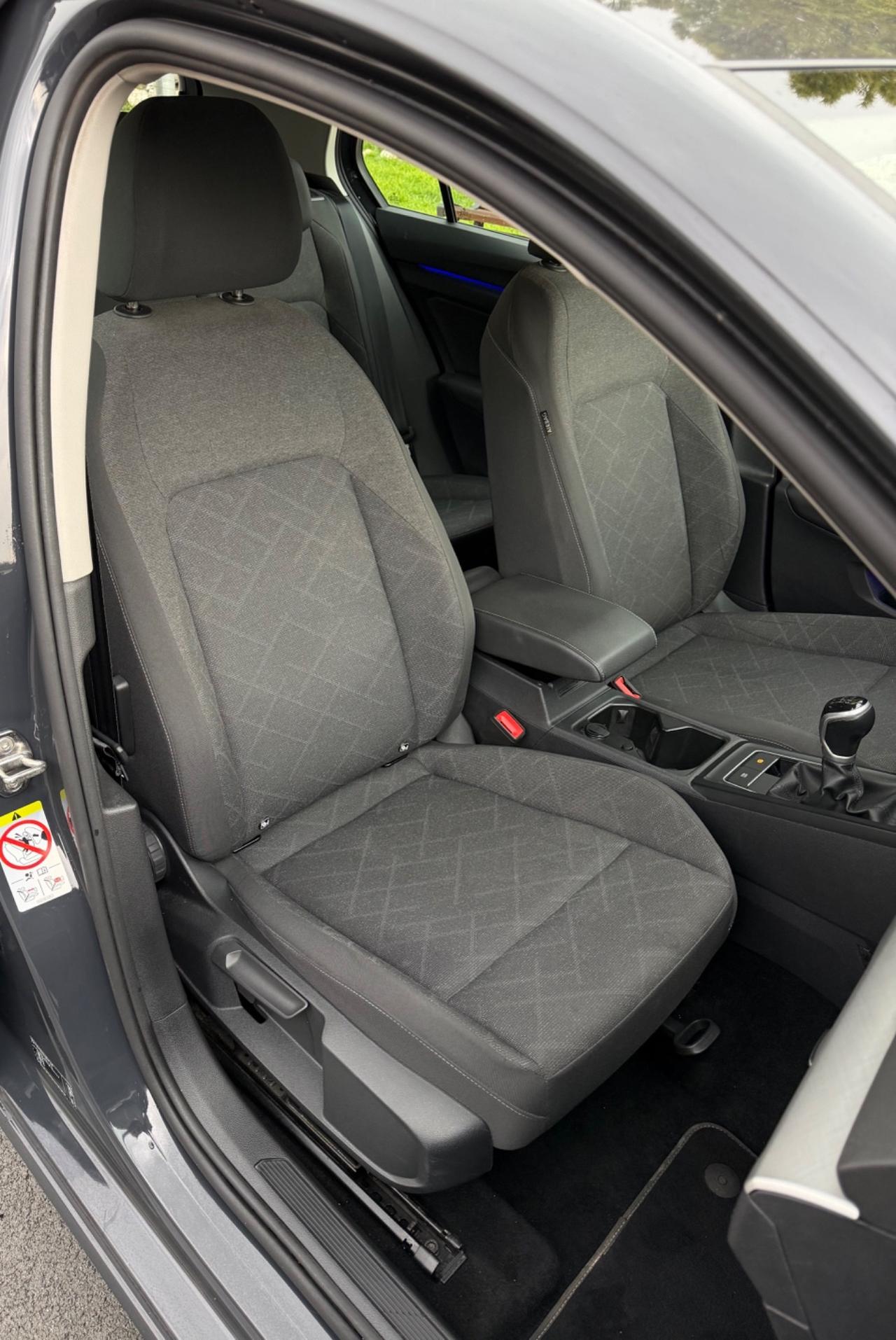 Volkswagen Golf 2.0 Tdi 115CV Life LED/LUCI AMBIE