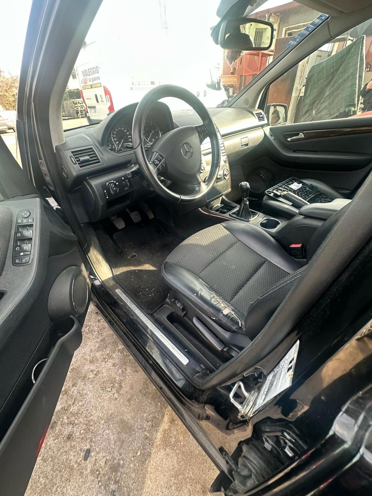 Mercedes-benz A 180 CDI BlueEFFICIENCY Executive