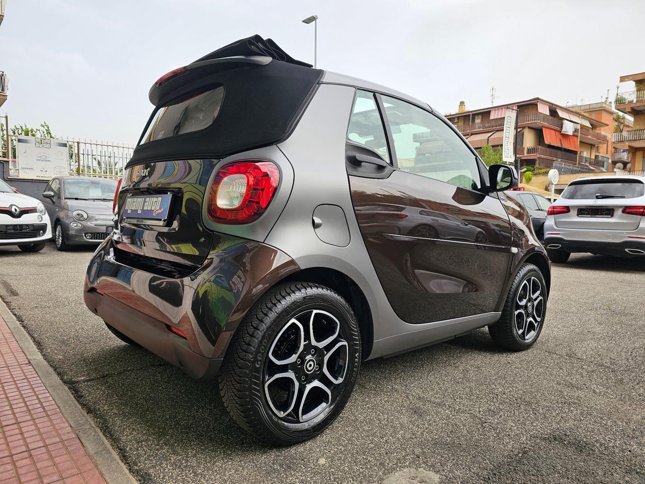 Smart ForTwo 90 0.9 T twinamic cabrio Passion TAGL UFF LED JBL BRACCIOLO