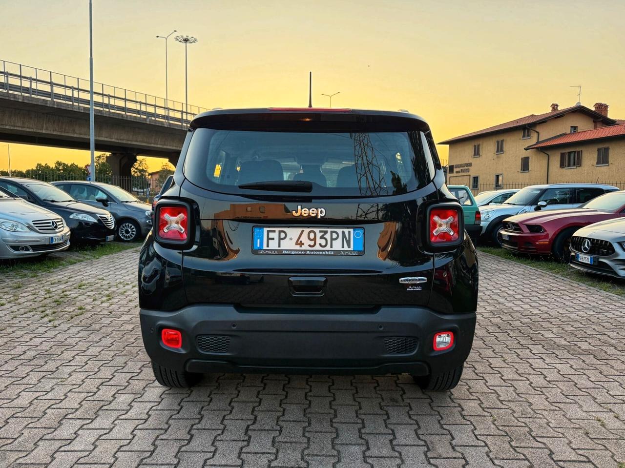Jeep Renegade 1.6 Mjt 120 CV Longitude