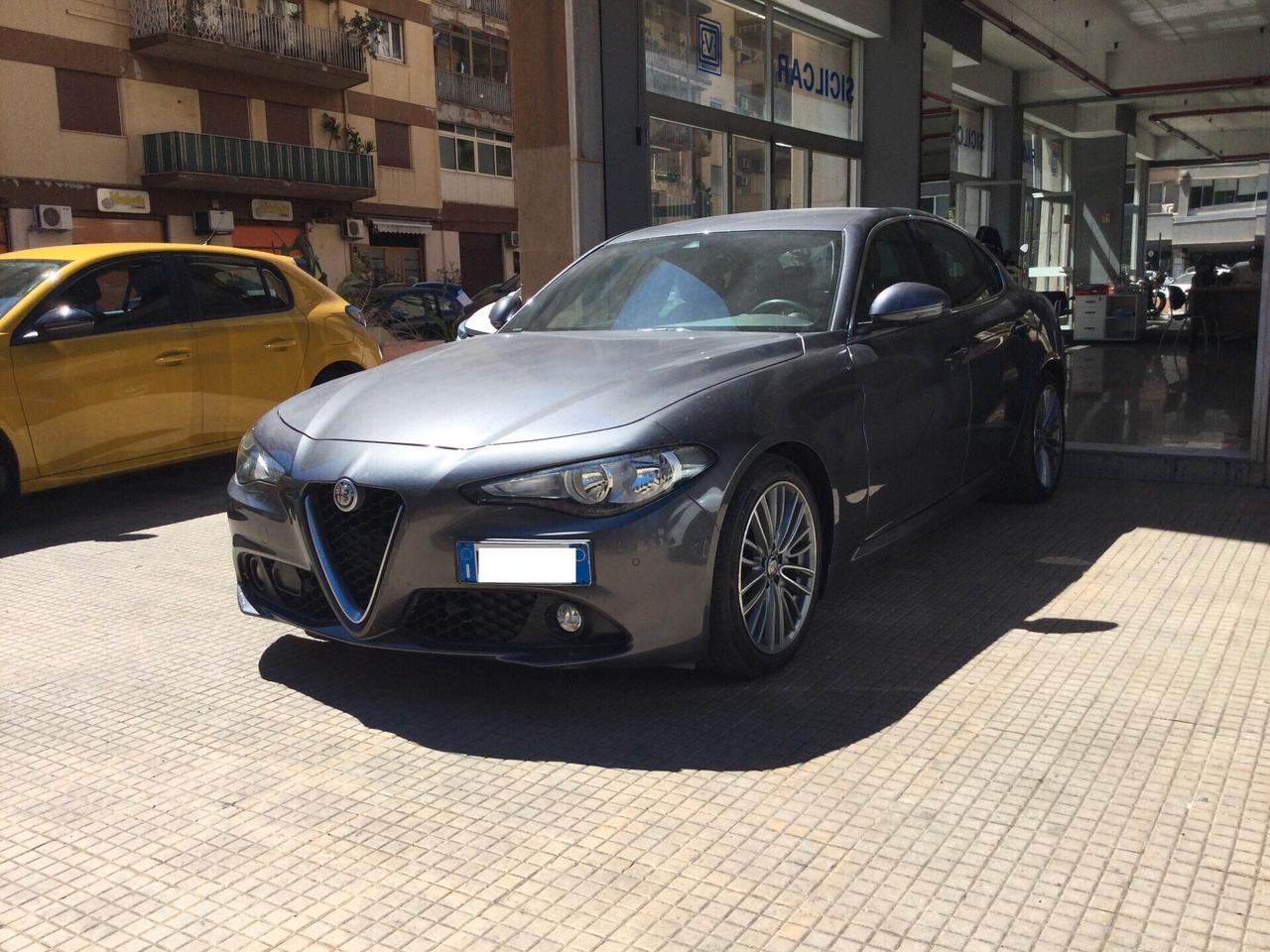 Alfa Romeo Giulia 2.2 Turbodiesel 180 CV AT8 Business Sport Launch Ed.