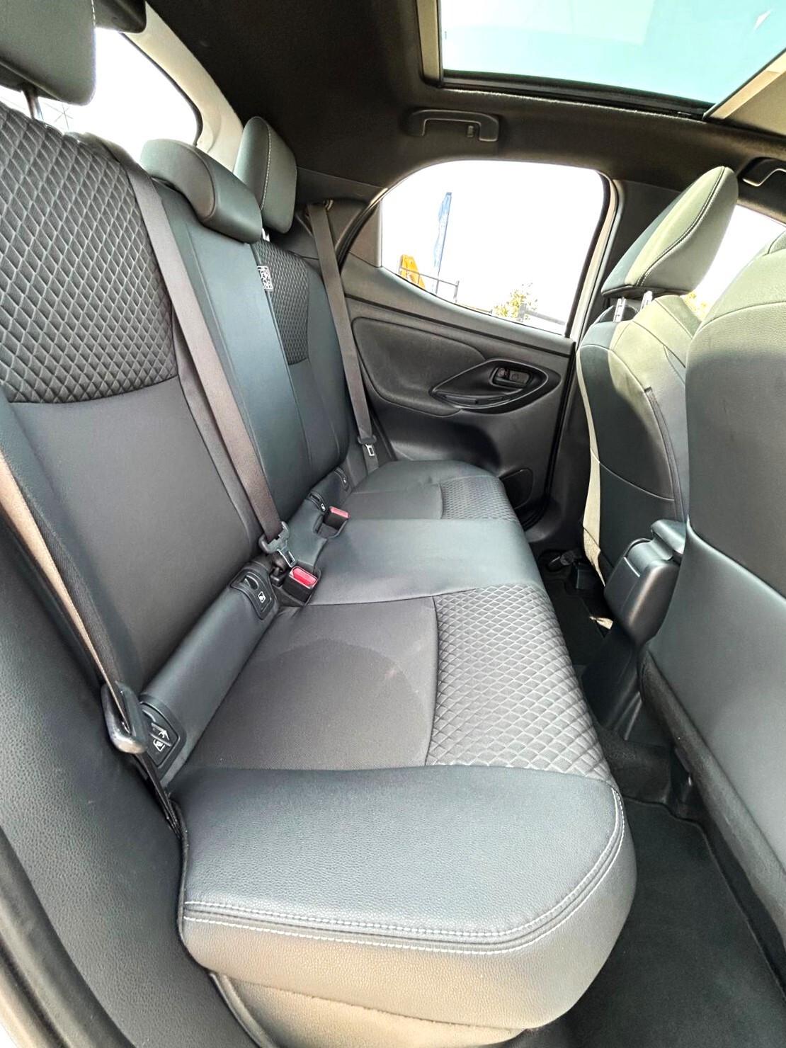 Toyota Yaris 1.5 Hybrid 5 porte Lounge