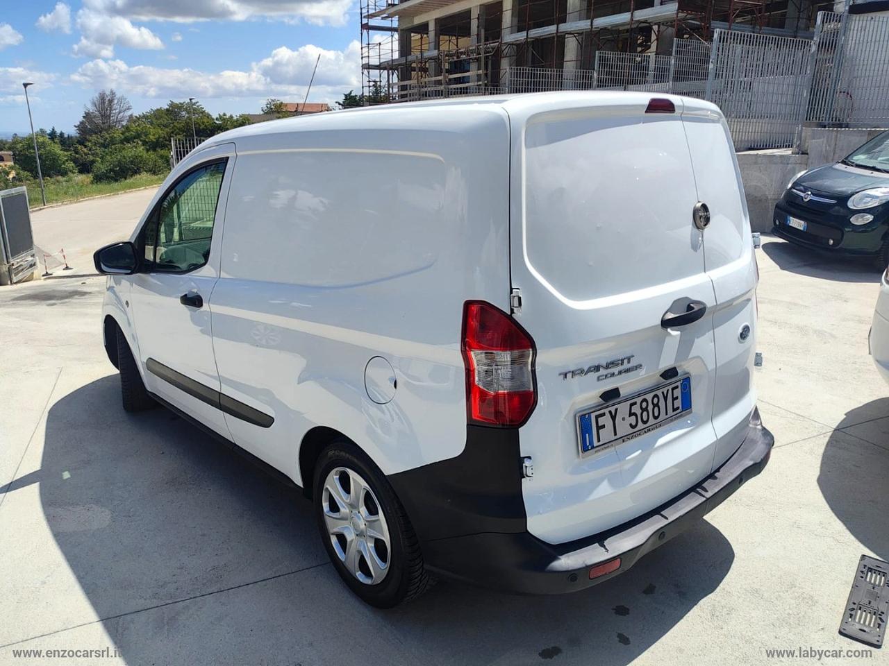 Transit Courier 1.5 TDCi 75CV Van Entry