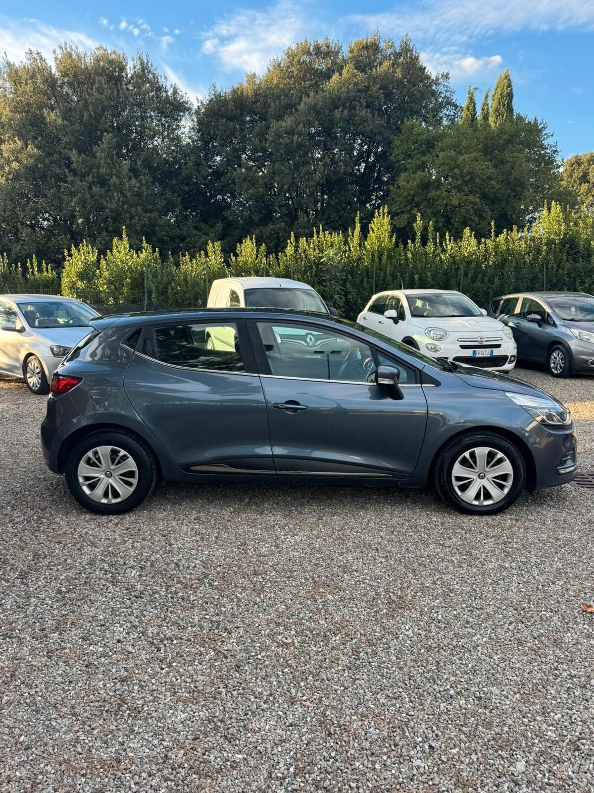 Renault Clio 1.2 75CV 5 porte Zen