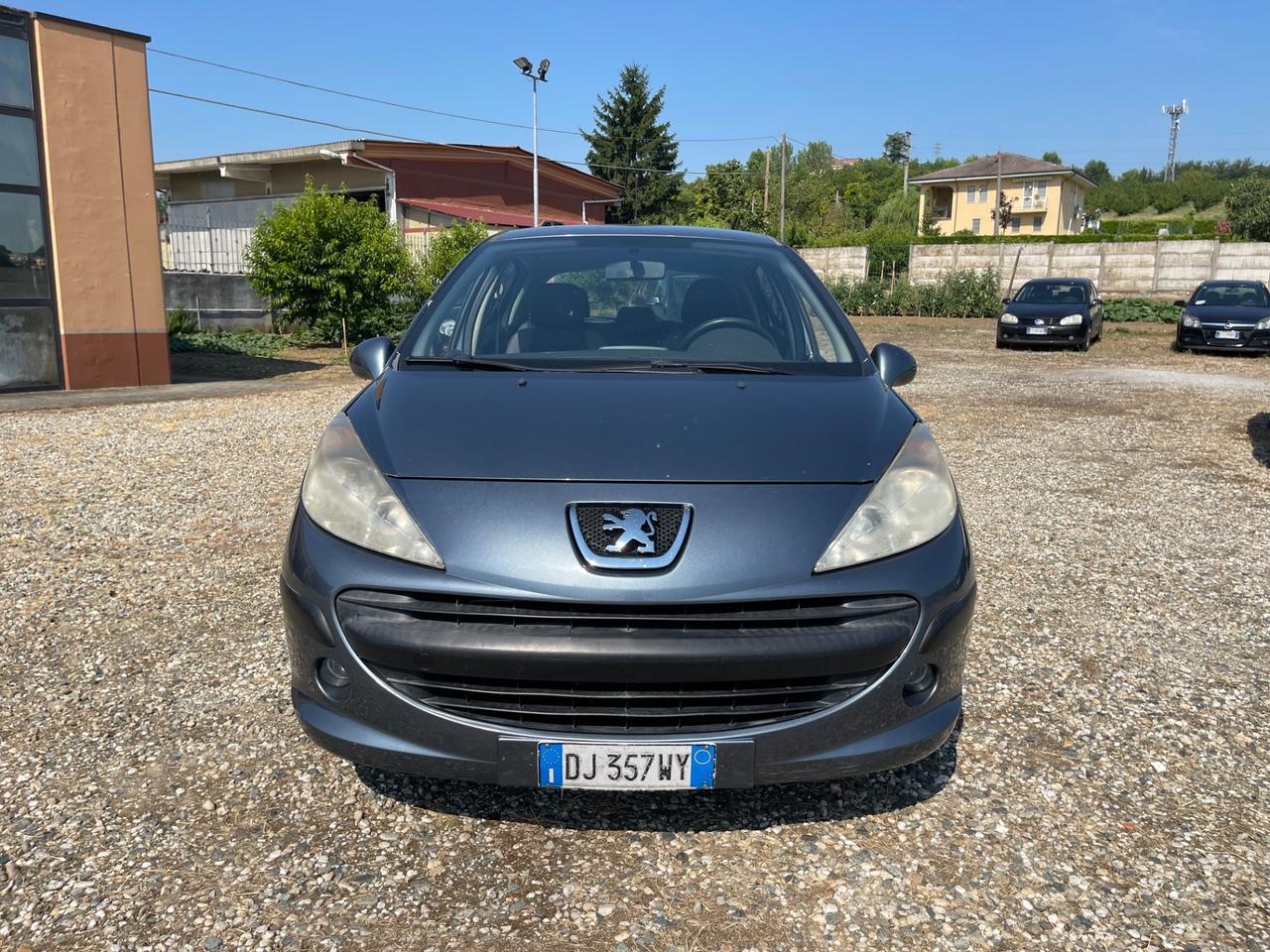 Peugeot 207 1.4 HDi 70CV 5p. XT