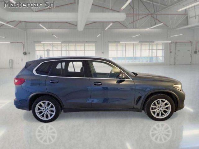 BMW X5 X5 xdrive25d Business auto - targa GA720DW