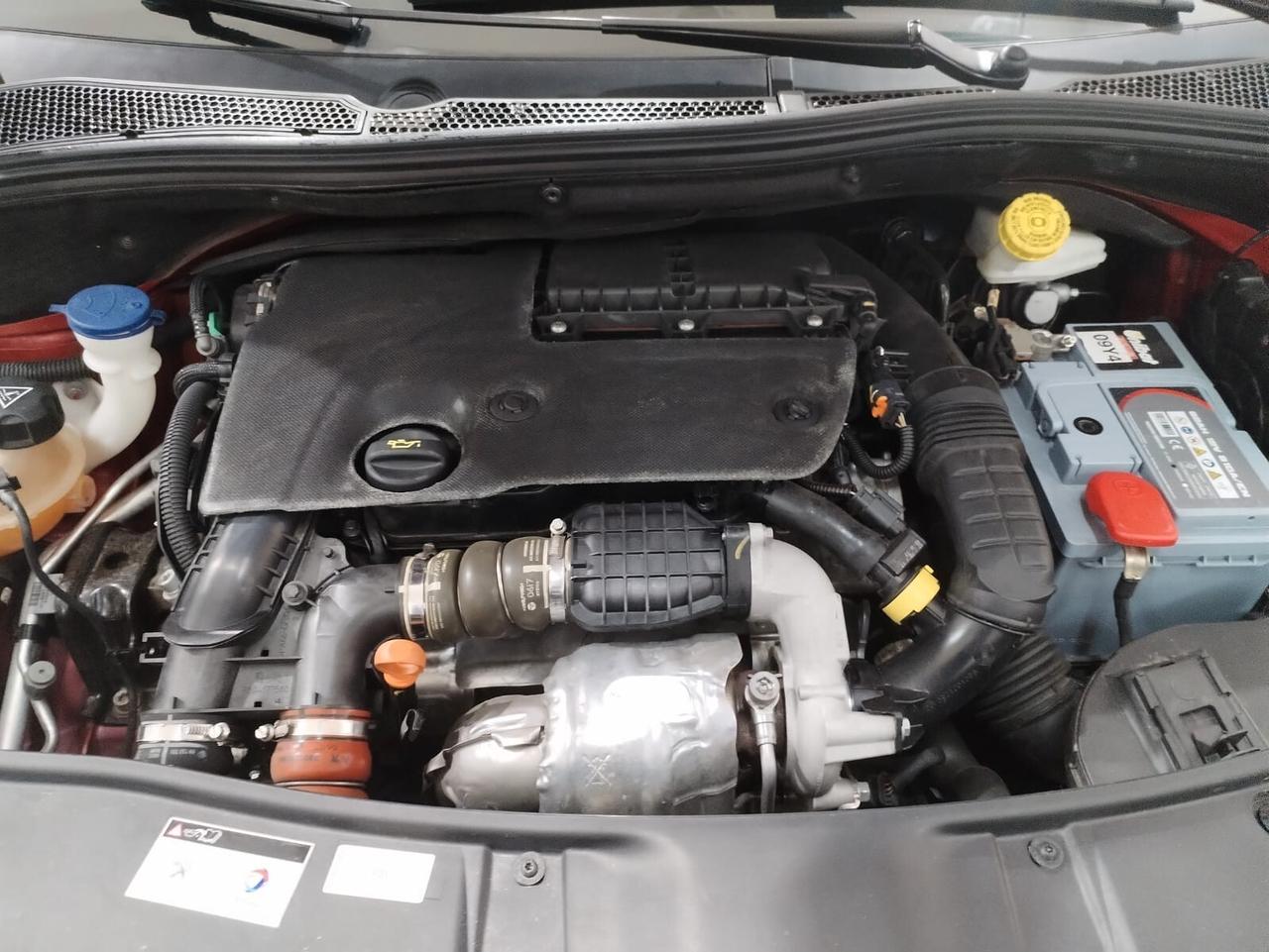 Peugeot 2008 BlueHDi 100 Allure