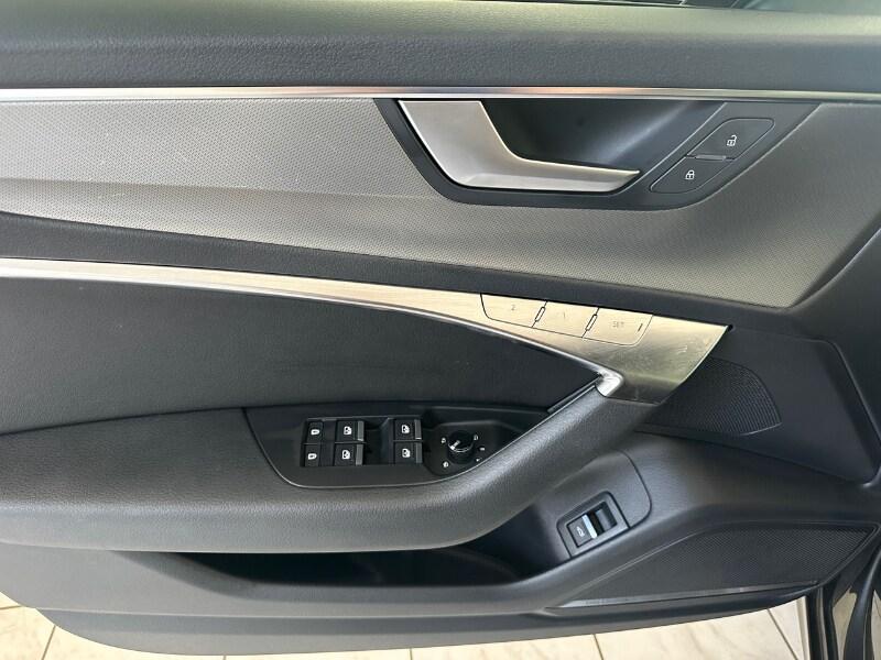 AUDI A6 5ª serie A6 Avant 40 2.0 TDI quattro u...