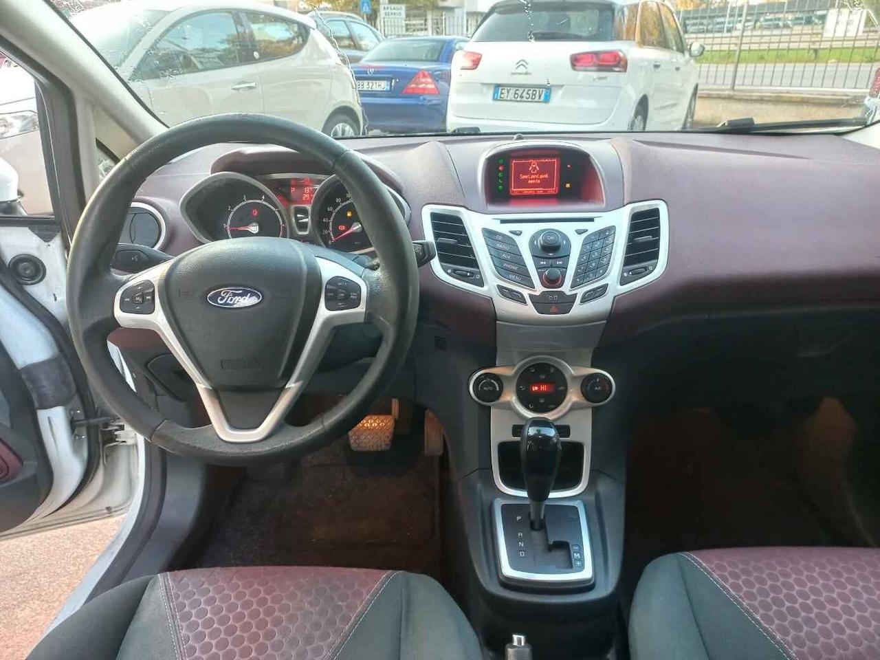 Ford Fiesta 1.4 96 CV AUTOMATICA TITANIUM
