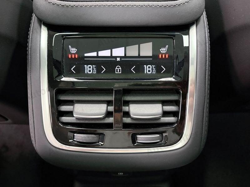 Volvo XC90 T8 PLUG IN ULTRA BRIGHT AWD AUT 7 POSTI