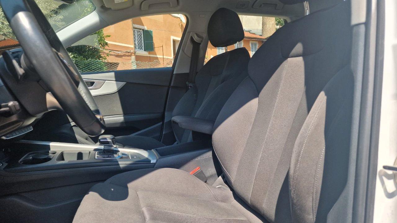 Audi A4 Avant 30 2.0 tdi mhev S Line edition 136cv s-tronic