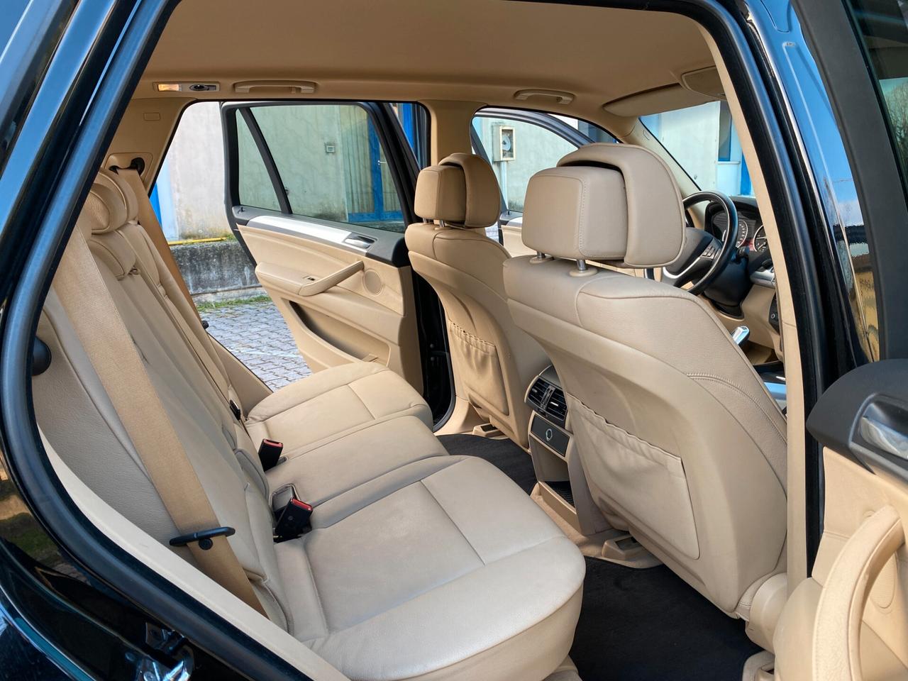 Bmw X5 3.0d 7Posti Gancio Traino Navi