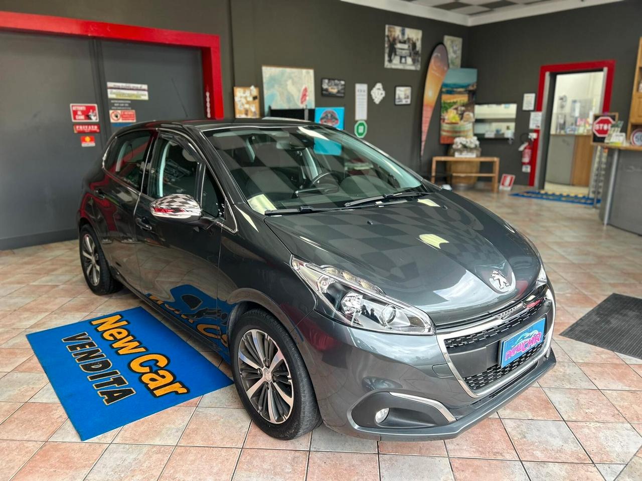 Peugeot 208 BlueHDi 75 5 porte Allure