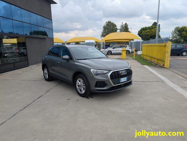 AUDI Q3 45 TFSI e S tronic Business Plug in Hybrid