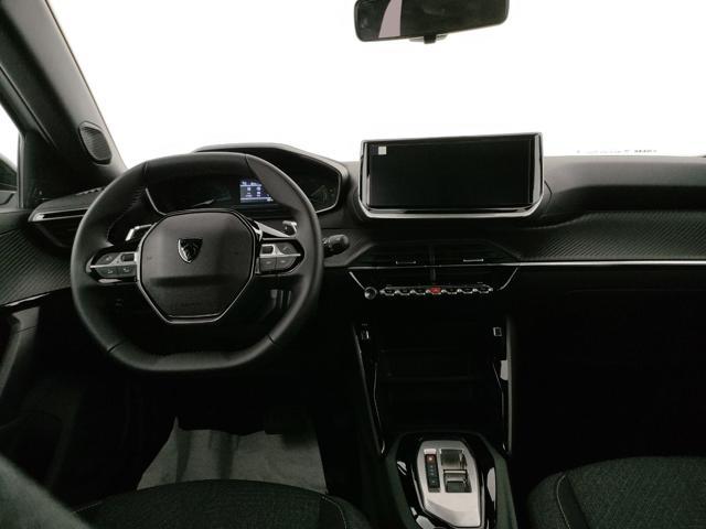 PEUGEOT 2008 Hybrid 145 e-DCS6 Style