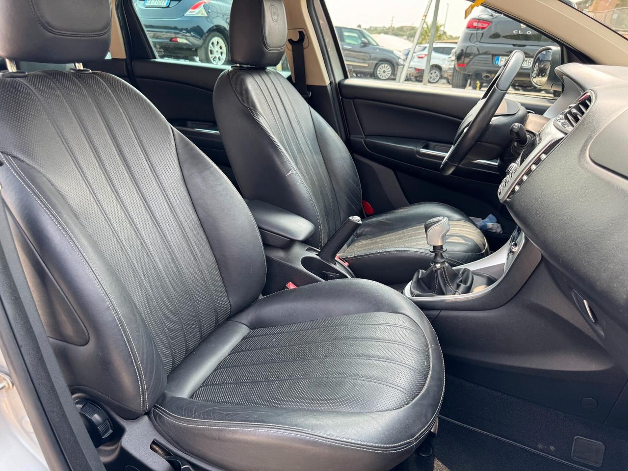 Lancia Delta 1.6 MJT 120cv Silver