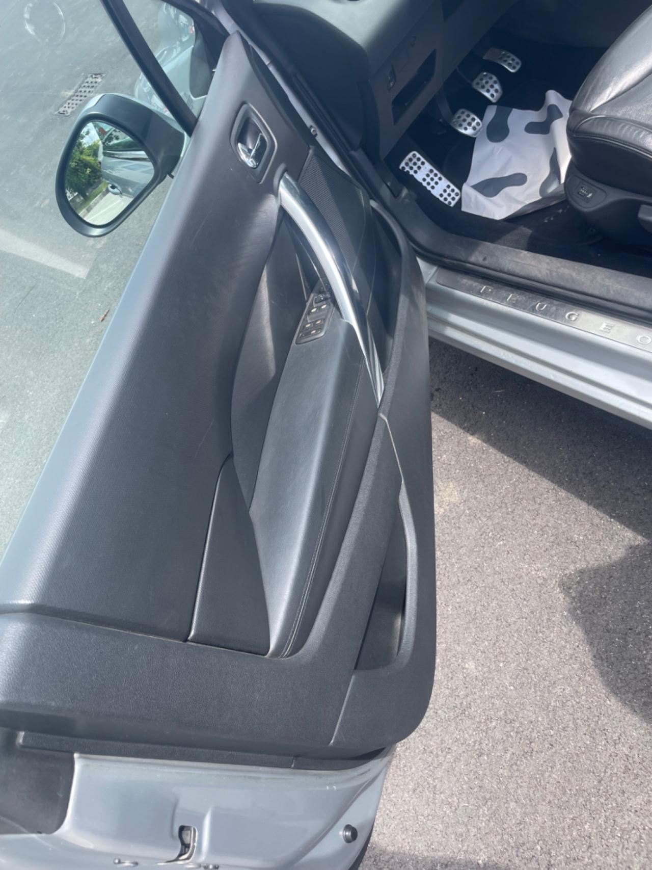 Peugeot 308 1.6 THP 156CV CC Allure