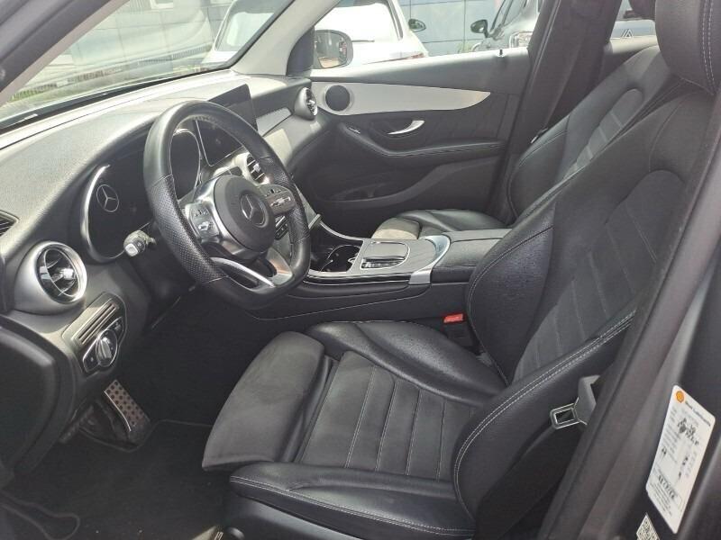 GLC 220 d 4Matic Premium Plus Opaco + Pedane