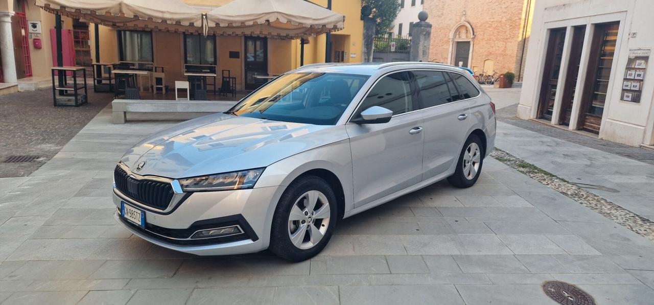 Skoda Octavia 2.0 TDI EVO SCR 150 CV DSG Wagon Executive