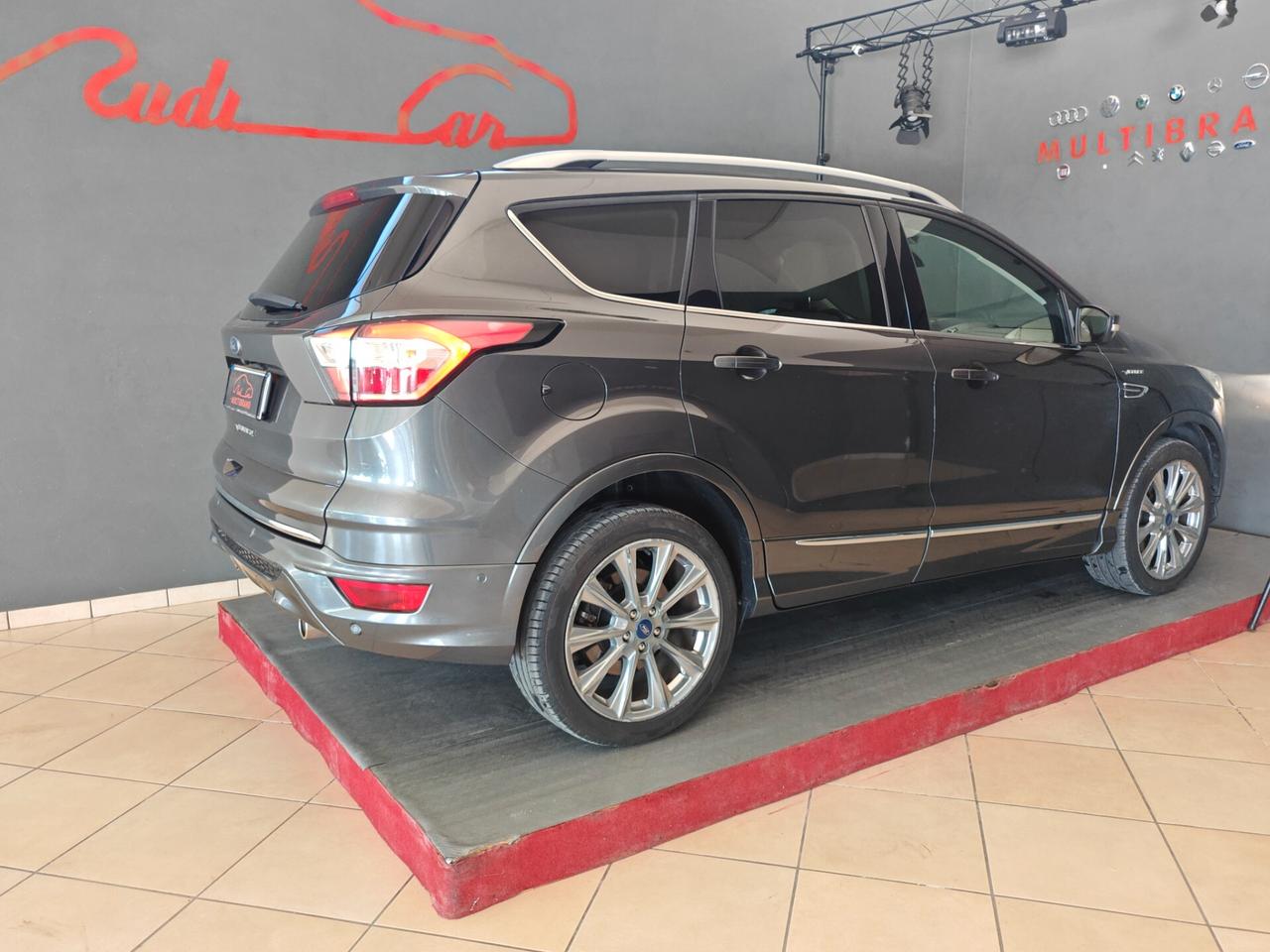 Ford Kuga 2.0 TDCI 180 CV S&S 4WD Powershift Vignale