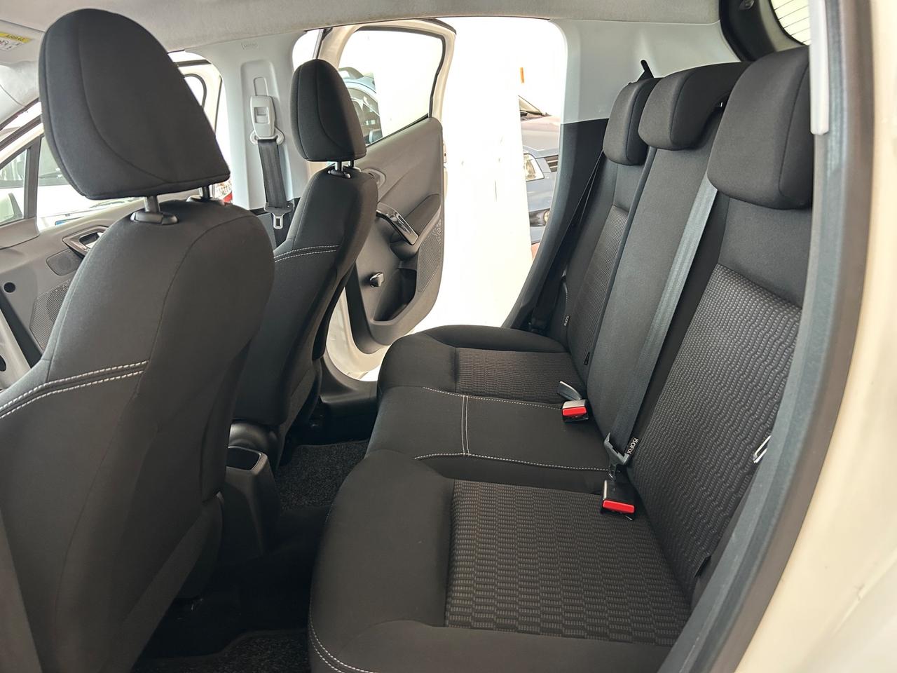 Peugeot 208 1.6 BlueHDi 55kw 2018 EURO6B
