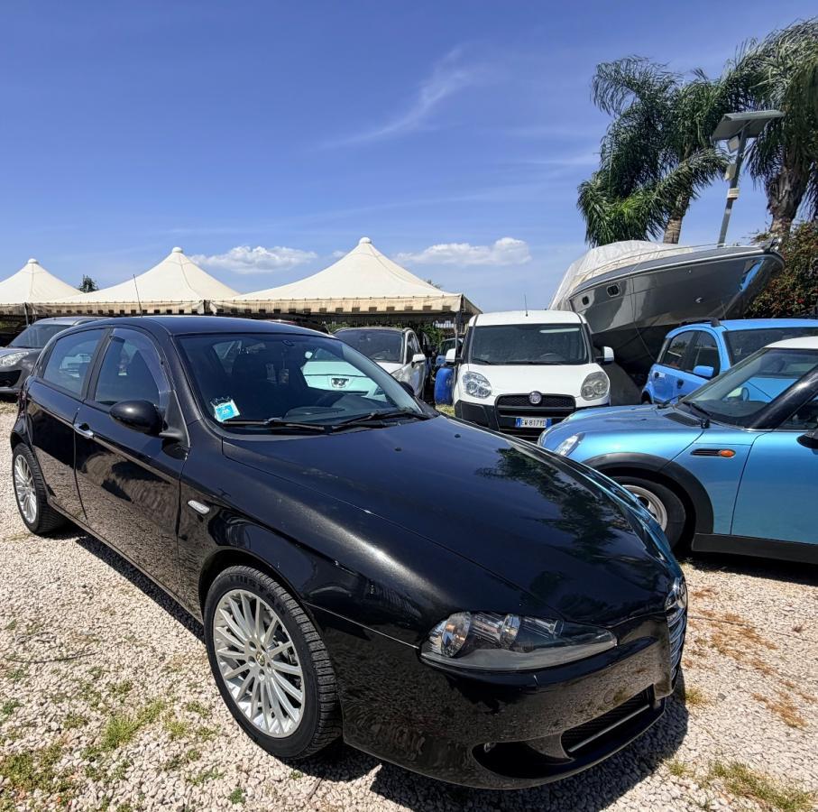 ALFA ROMEO 147 1.9 JTD M-JET 16V 5 porte Exclusive