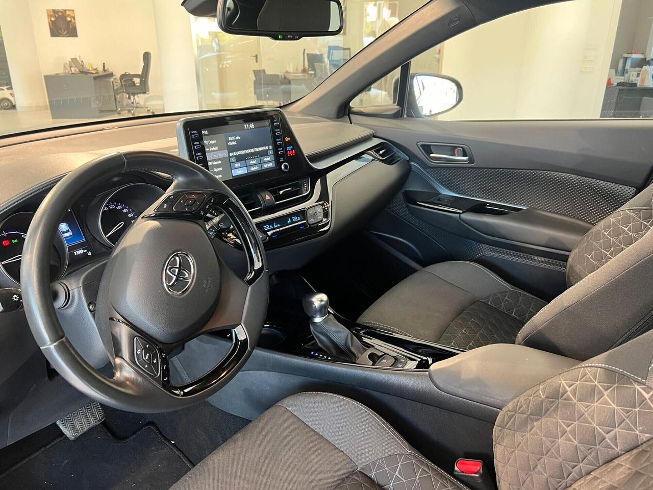 C-HR 1.8 Hybrid E-CVT Trend