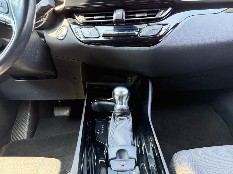 TOYOTA C-HR 1.2 TURBO CVT 4WD BUSINESS