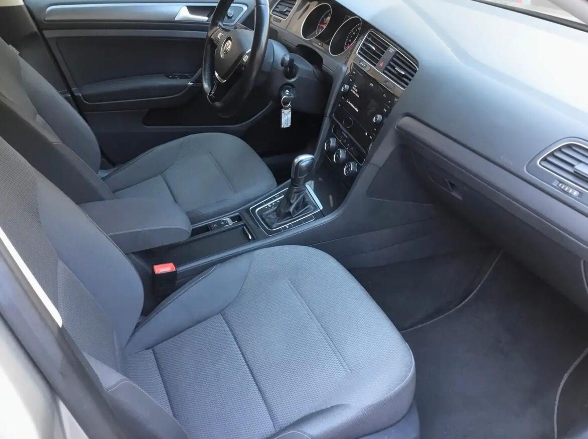 Volkswagen Golf GTI VII 2017 5p 1.5 tgi Business 130cv dsg