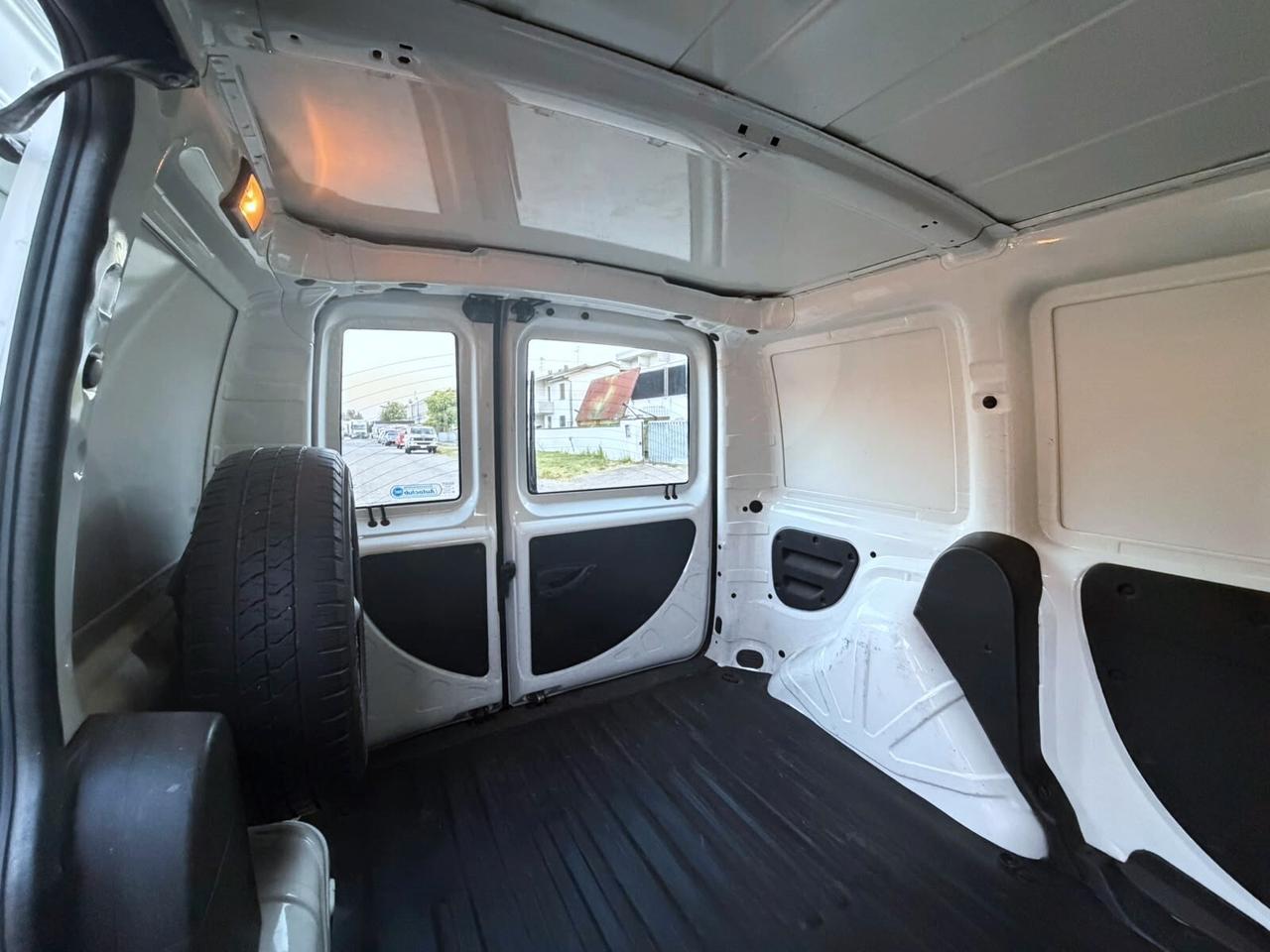 FIAT DOBLO 1.6 BENZINA METANO CON CLIMA