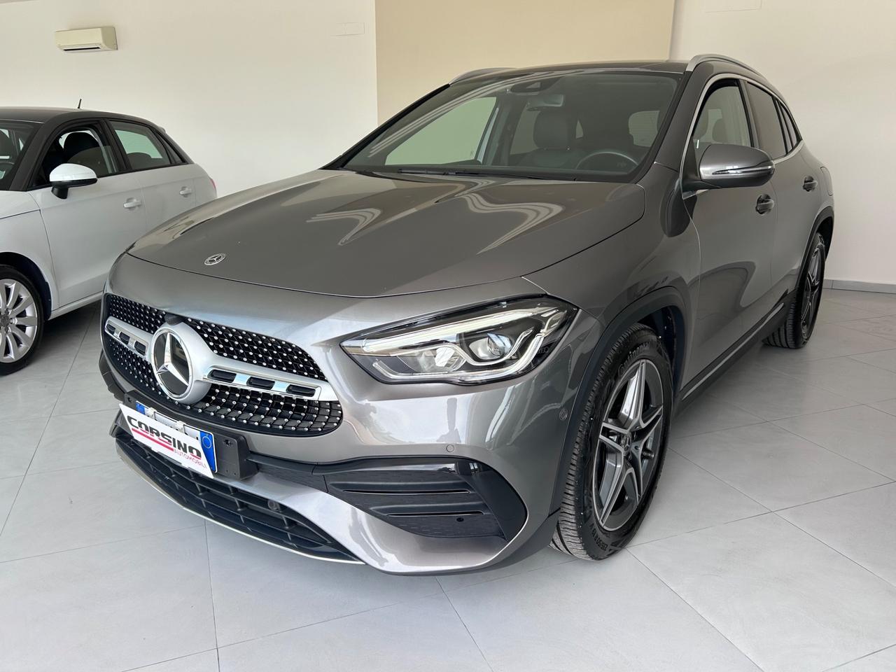 MERCEDES-BENZ GLA 200 d Automatic Premium