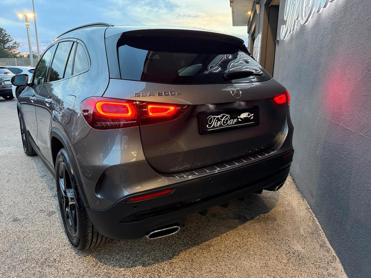 MERCEDES-BENZ GLA 200D PREMIUM 2.0 150CV PELLE NAVI CAM ANNO 2023