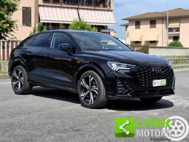 AUDI Q3 SPB 35 TFSI S tronic Identity Black S Line Edition