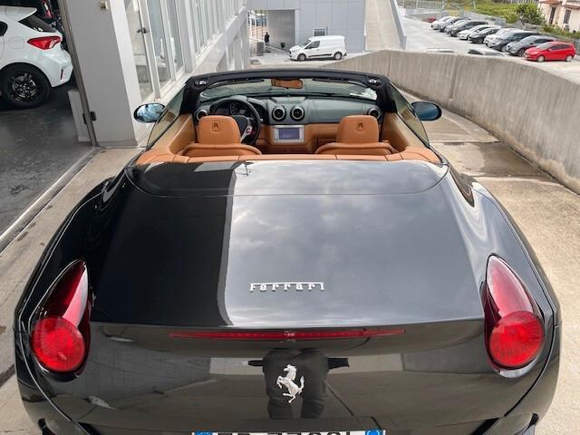 Ferrari California DCT Coupè Cabriolet