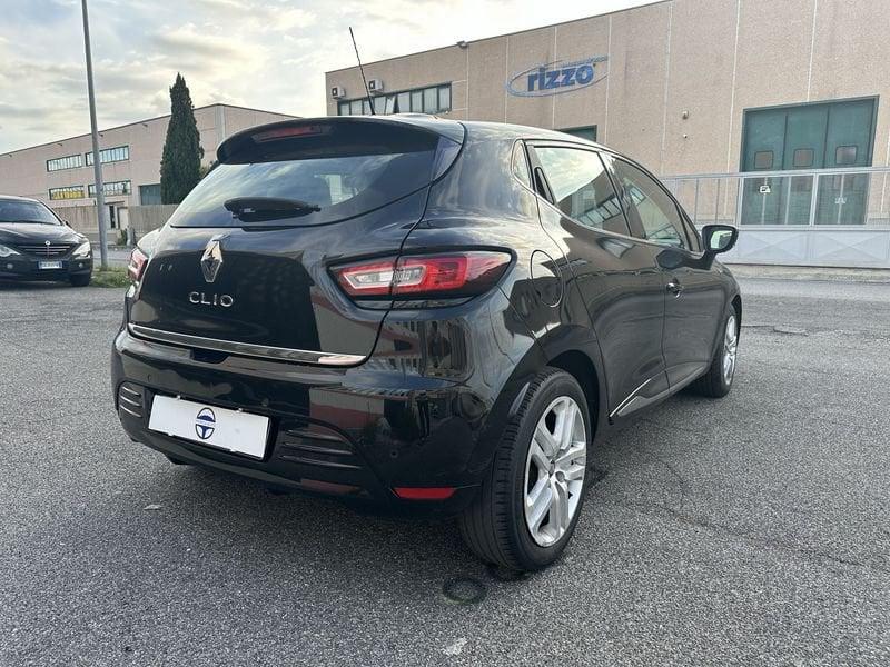 Renault Clio 1.5 DCI 75cv Moschino Intens