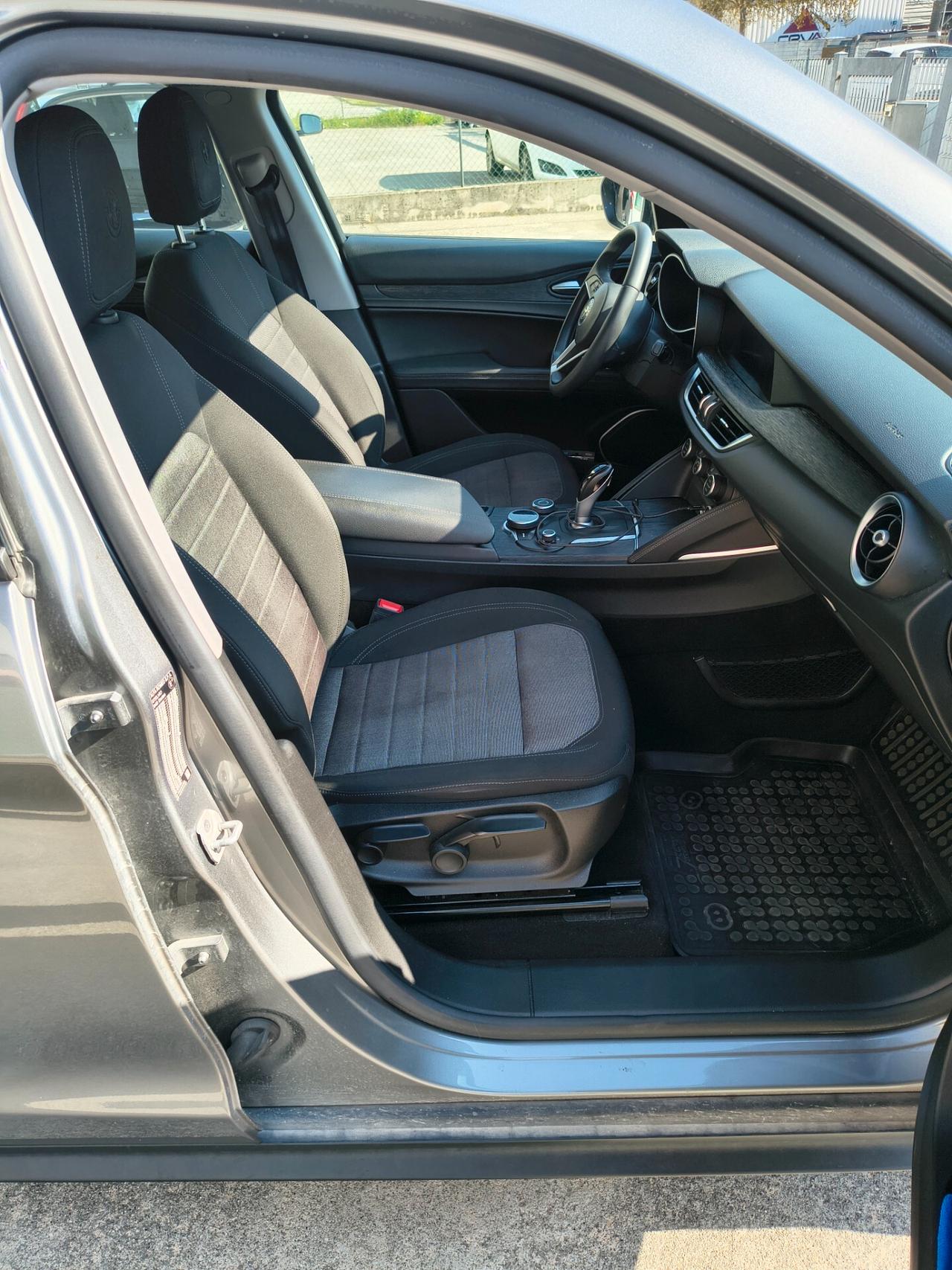 Alfa Romeo Stelvio 2.2 Turbodiesel 160 CV AT8 RWD Business