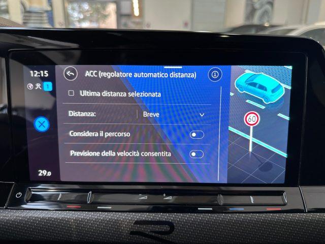 VOLKSWAGEN Golf 1.5 eTSI 150 CV EVO ACT DSG R-Line-18"-Tetto-IQ