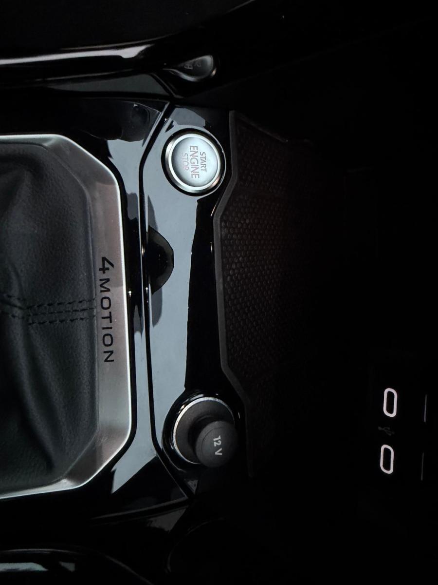 VOLKSWAGEN - T-Roc - 2.0 TDI SCR 150CV DSG 4MOT. R-Line