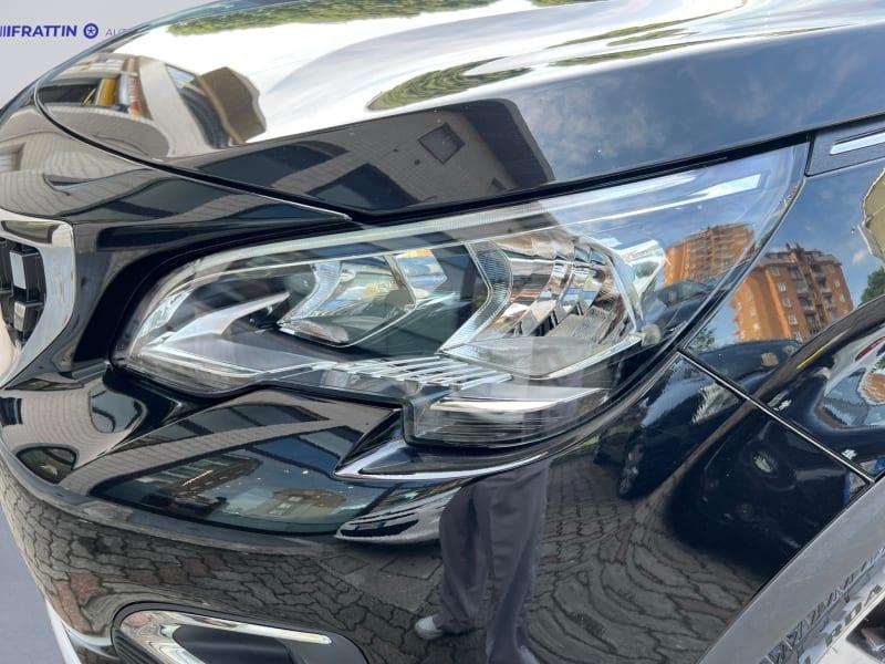 PEUGEOT 3008 BLUEHDI 120 S&S BUSINESS