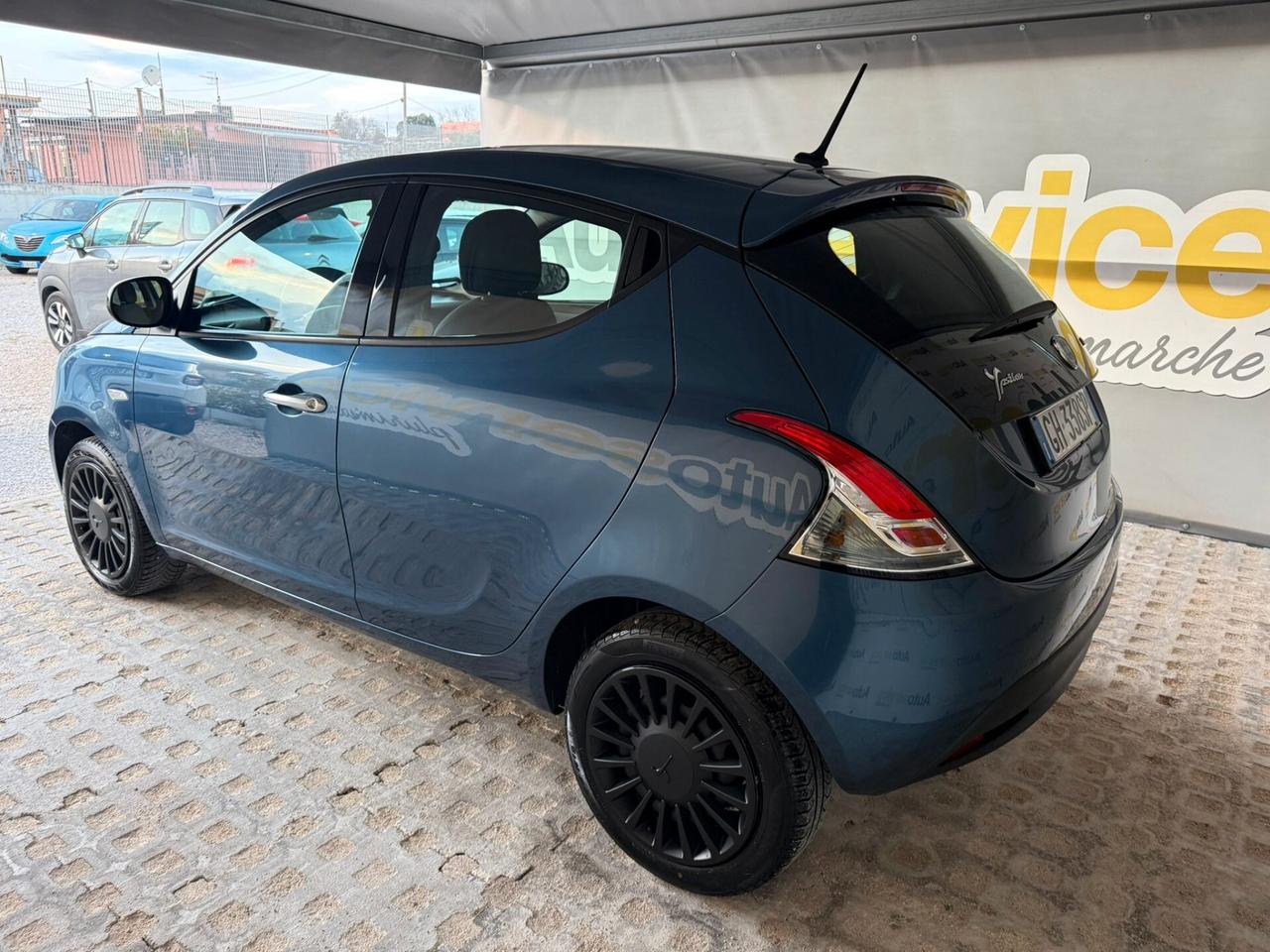 Lancia Ypsilon 1.0 FireFly 5 porte S&S Hybrid Ecochic