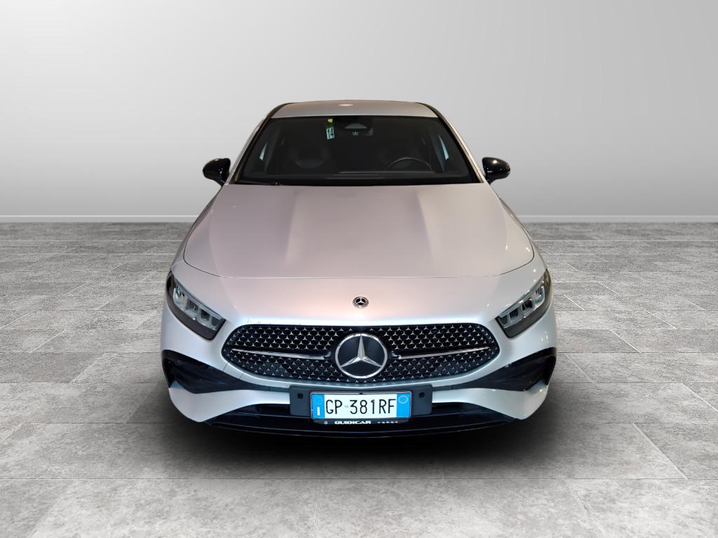 Mercedes-Benz Classe A - W177 2023 - A 200 d AMG Line Advanced Plus auto