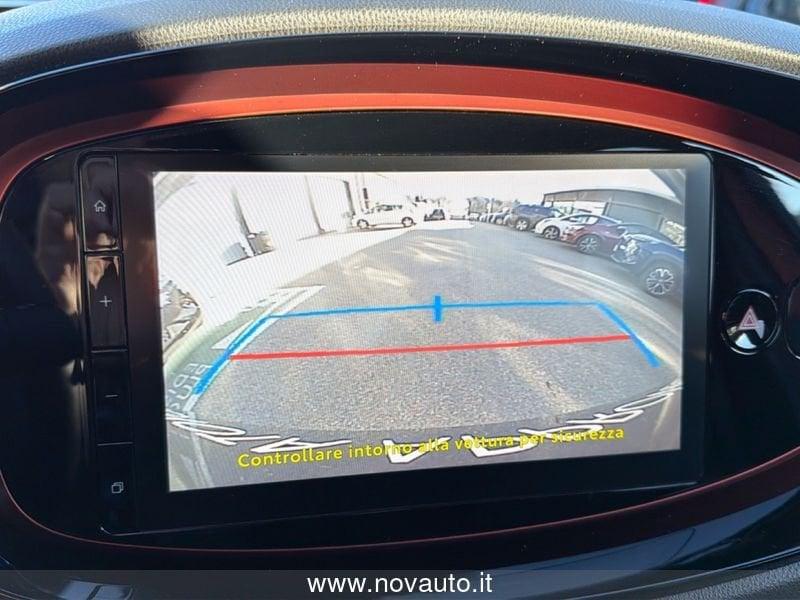 Toyota Aygo X 1.0B (72 CV) Lounge S-CVT