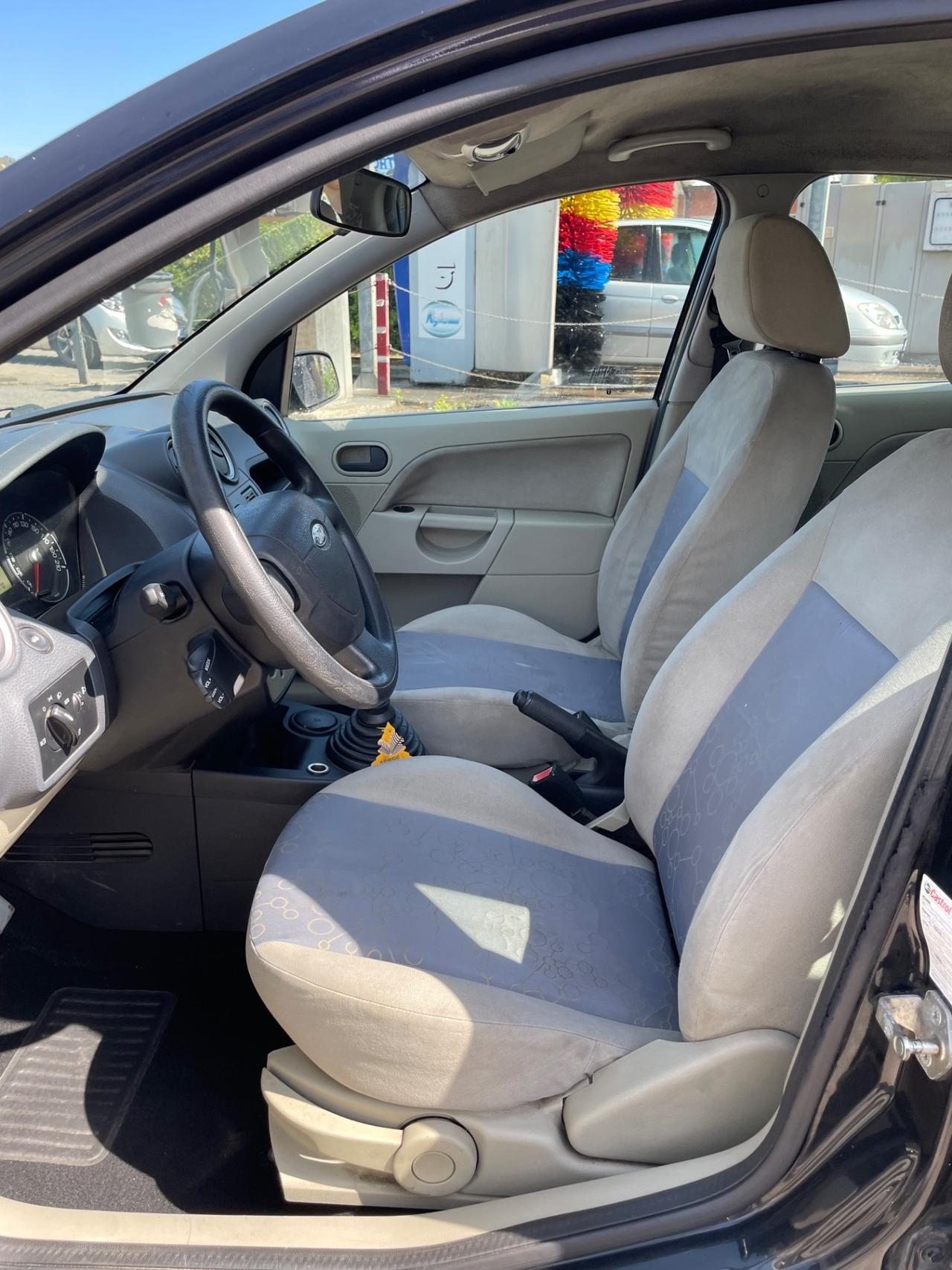 FORD FIESTA 1.4 DISEL TDCI 167.000 KM NEOPATENTATI
