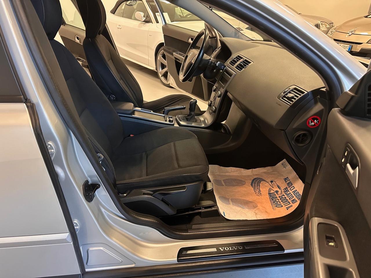 VOLVO S 40 BERLINA 1.6 BENZINA