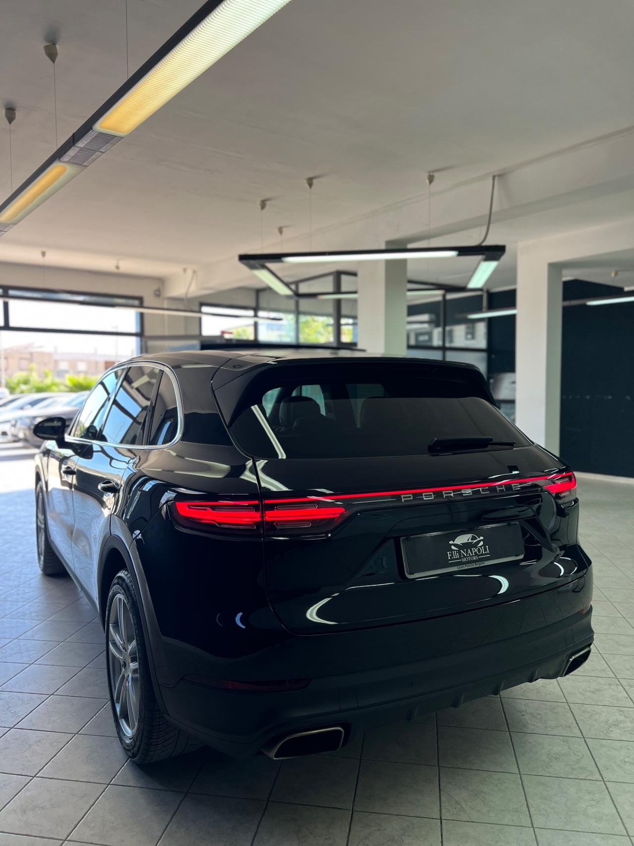 Porsche Cayenne 3.0 V6