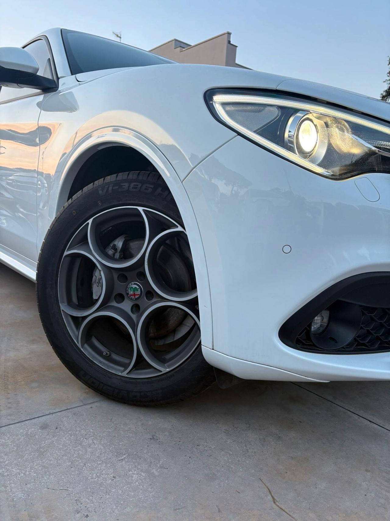 Alfa Romeo Stelvio 2.2 Turbodiesel 190 CV AT8 Q4