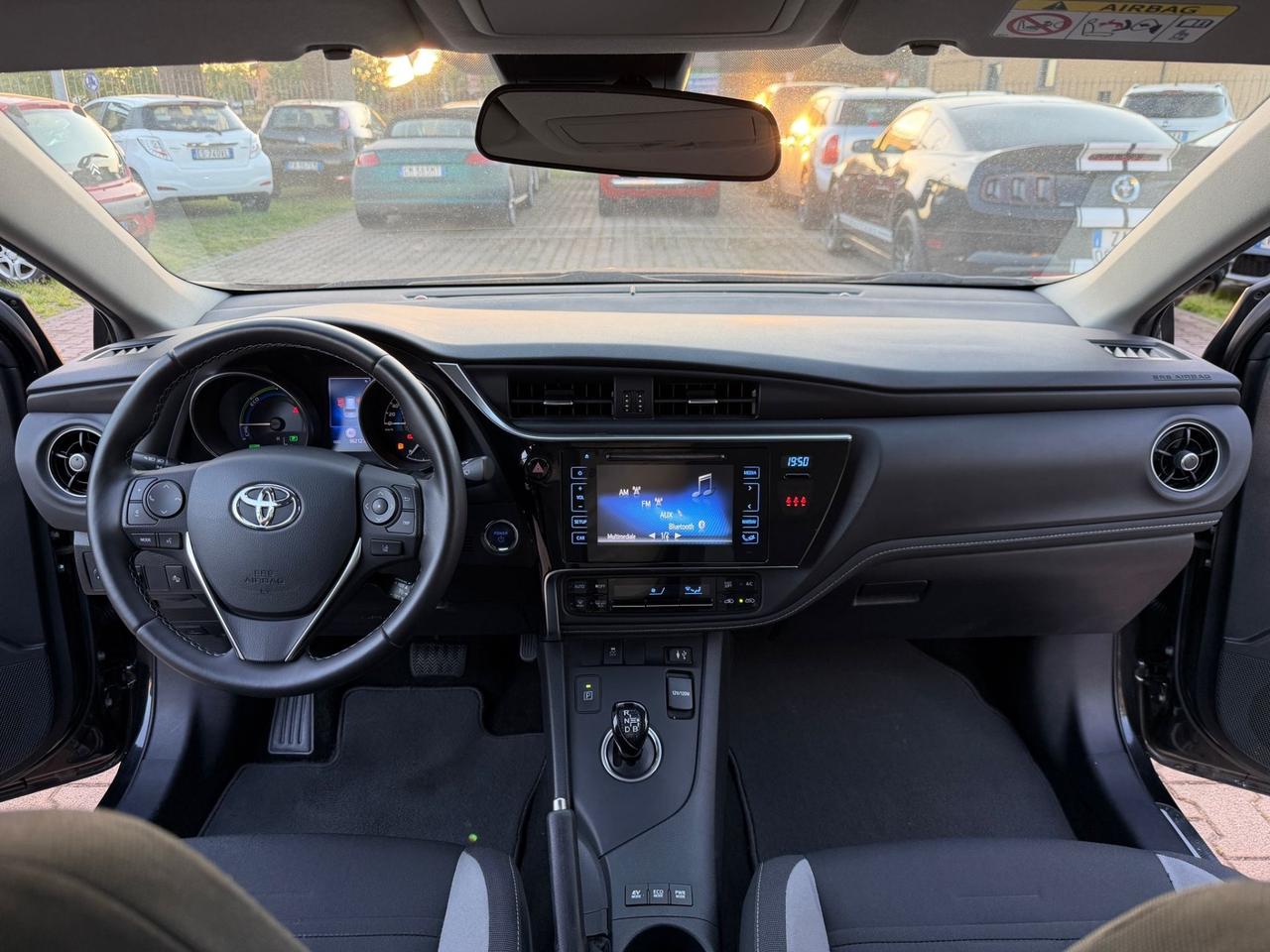 Toyota Auris Touring Sports 1.8 Hybrid OK NEOPATENTATI