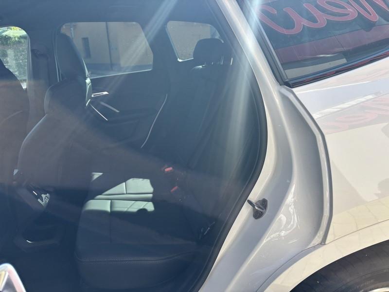 BMW X1 sdrive18d auto LED-NAVI-PELLE-18"