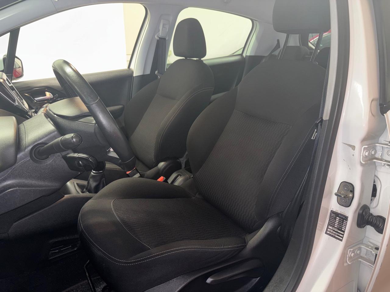 Peugeot 208 1.6 hdi Allure | OK NEOPATENTATI |